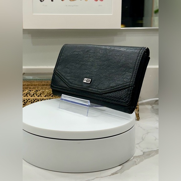 Vintage Roxy - Black Faux Leather Snap-Close Wallet - VGVC - Picture 15 of 17